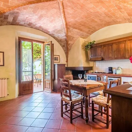 Corelli Apartment